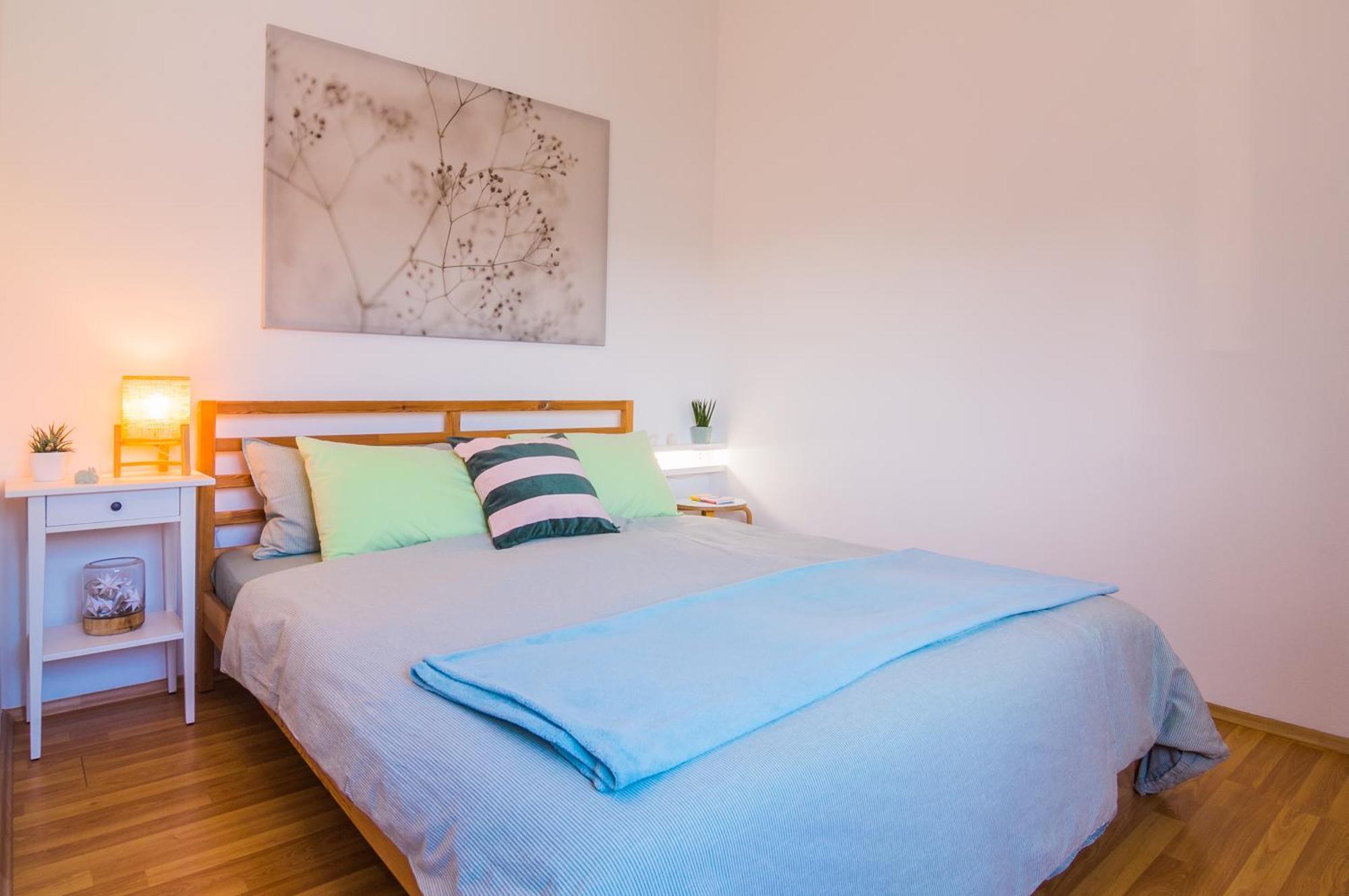 Apartamento For Two 200m From The *